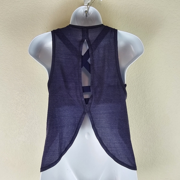 Lululemon Twist and Reach Tank Open Back Split with Built-In Bra Size 2 Purple - Picture 7 of 14
